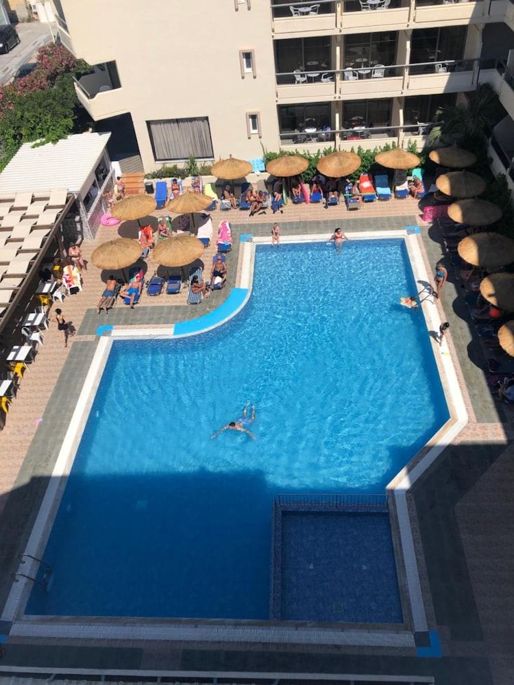 Lomeniz Rhodes City