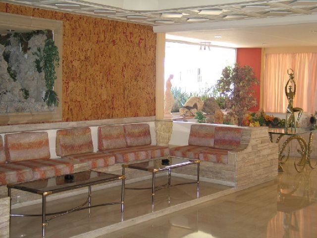Lomeniz Hotel
