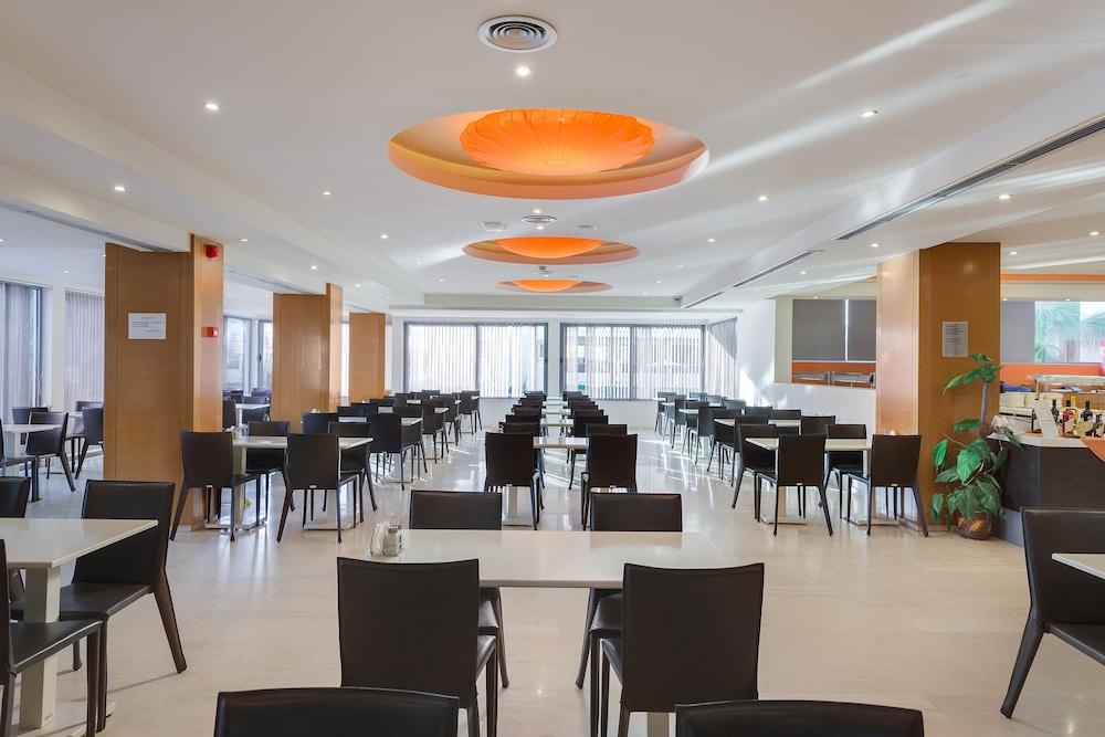 Lomeniz Hotel 3*